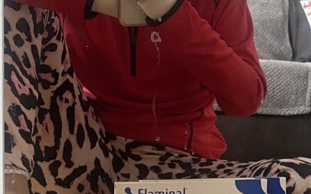DebRA SR pomáha